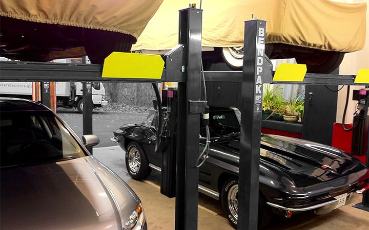 BendPak HD-9XL Four-Post Car Lift (5175859) 9,000-lb. Capacity / Four-Post Lift / Standard Width / Extended Length