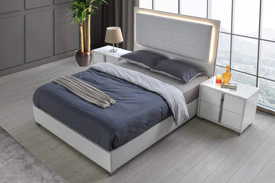 J&M Furniture Giulia Modern Bed