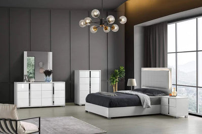 J&M Furniture Giulia Modern Bed