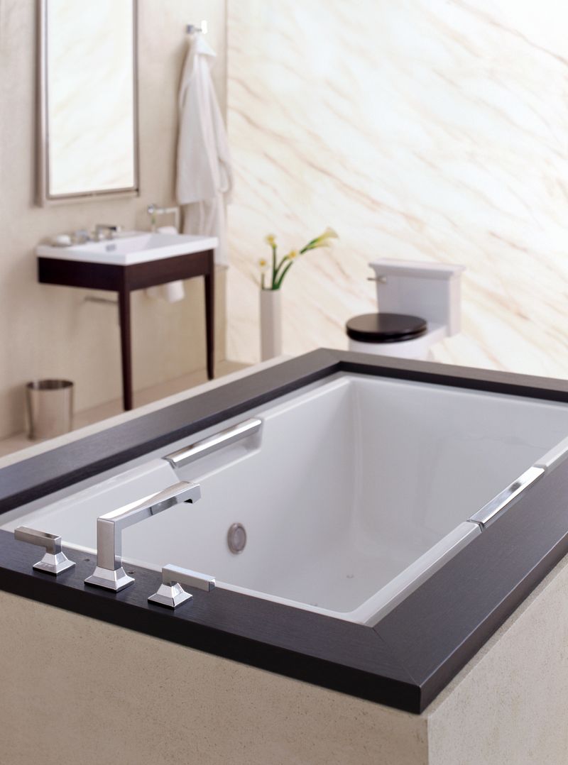 TOTO Lloyd 72" x 42" x 24.25" Cast Acrylic Drop-In Bathtub